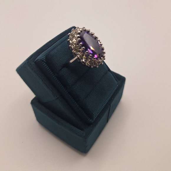 Amethyst Purple Swarovski Crystal Halo Ring | Statement | Size 7 - Picture 3 of 11